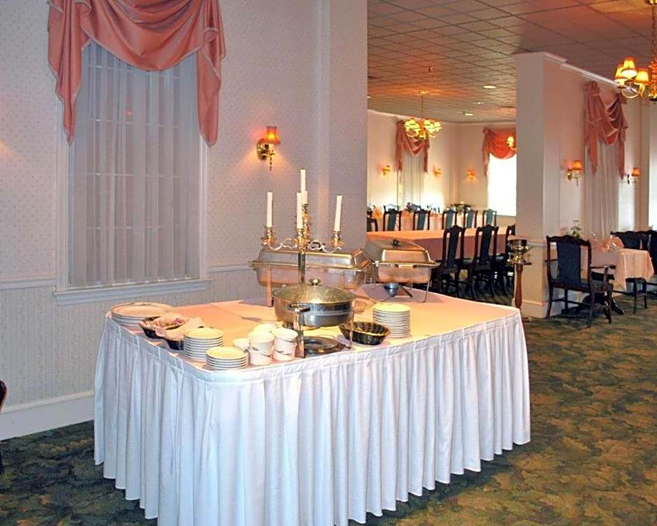 Rodeway Inn & Suites Lantern Lodge