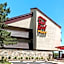 Red Roof Plus+ St Louis - Forest Park/Hampton Ave