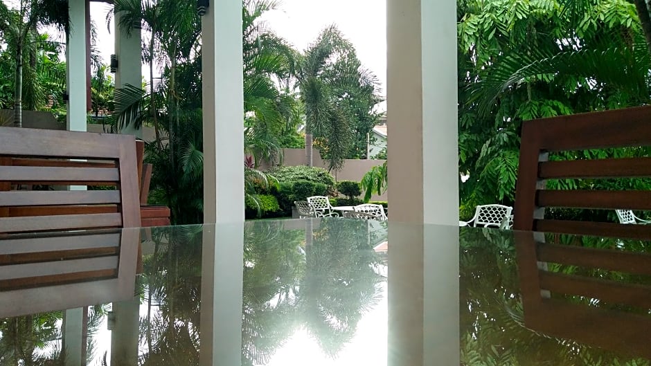 Grand 7 Hotel Thalawathugoda