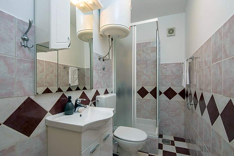 Apartments Vucica, Sevid