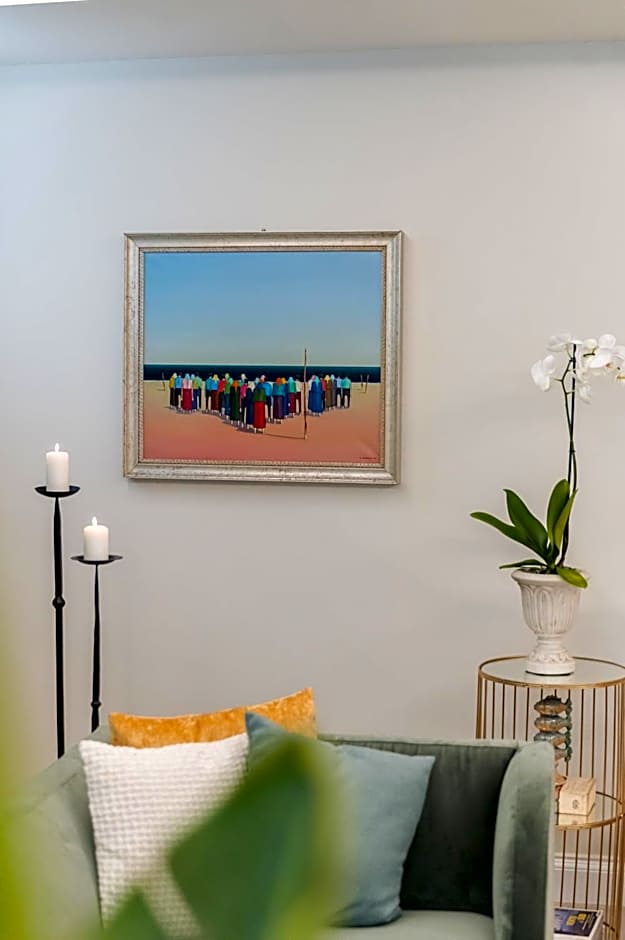 Naxi Suites