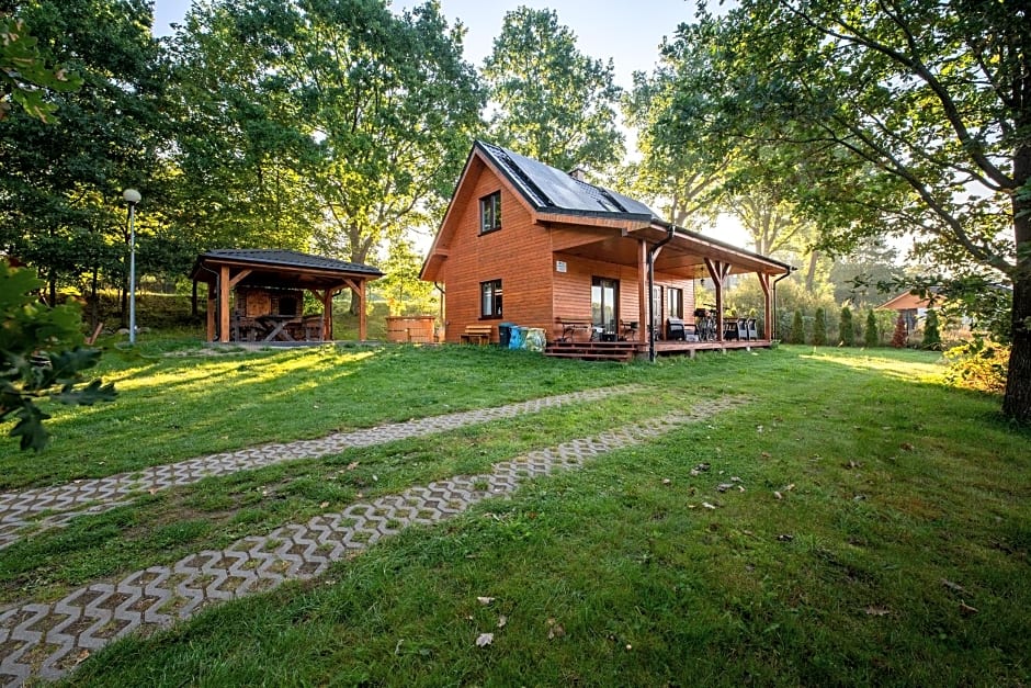 Domek nad jeziorem Kaszuby