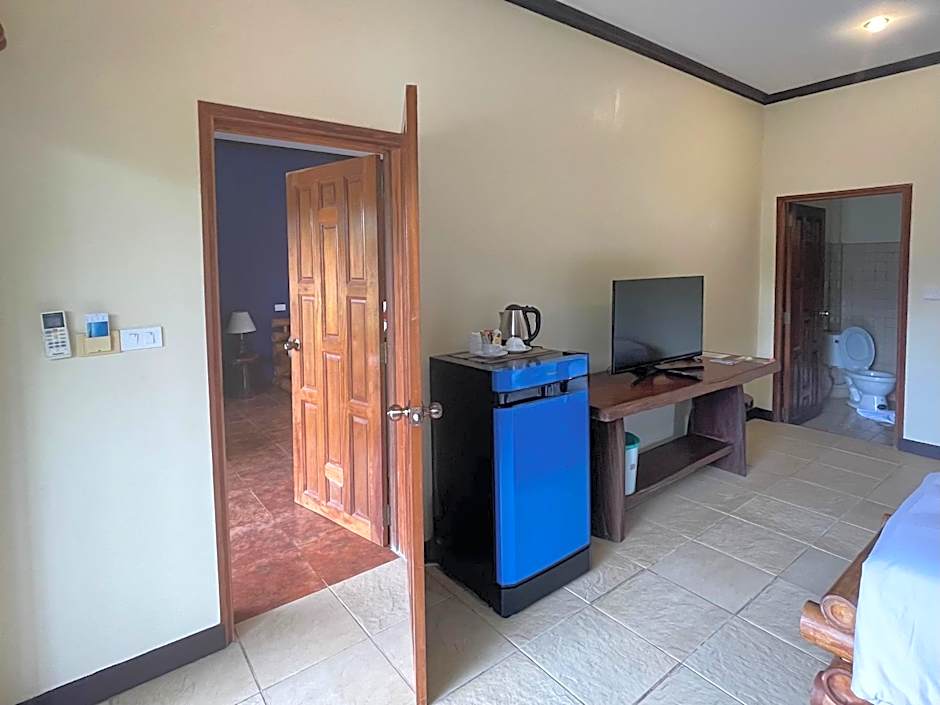 Photo 1 of 6 of Family Bungalow