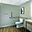 Delta Hotels by Marriott Muskegon Convention Center