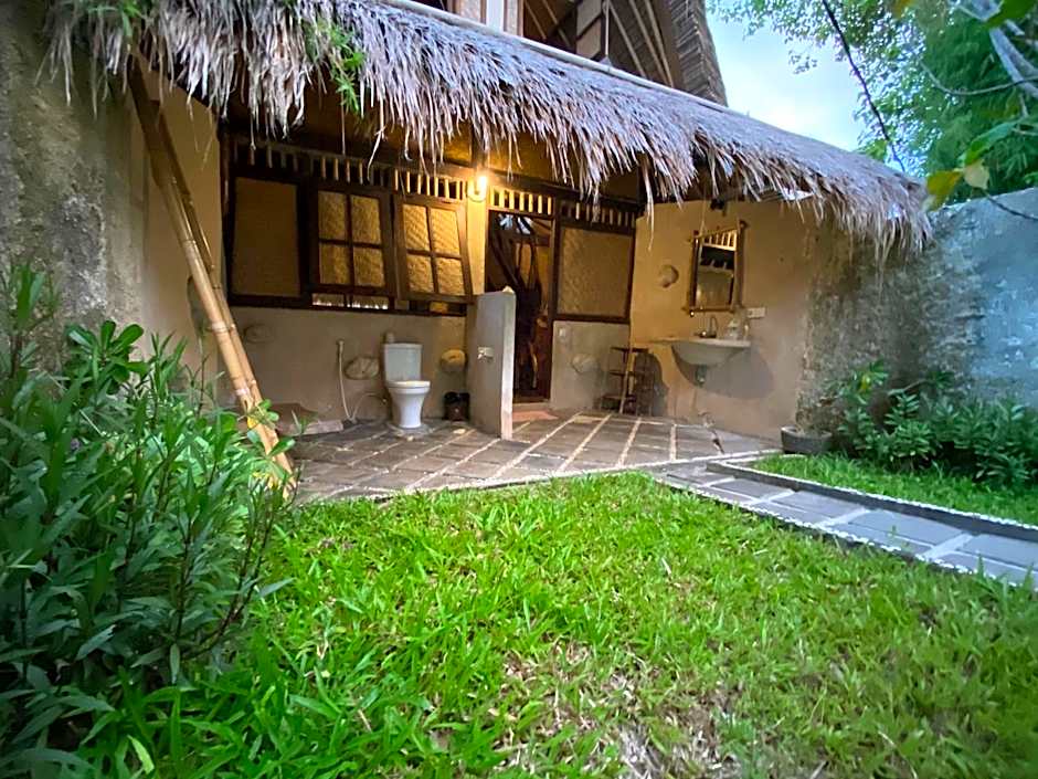 Flower Bud Bungalow Balangan