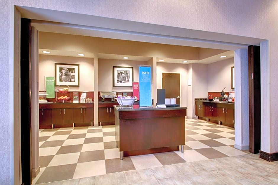 Hampton Inn Birmingham/Leeds