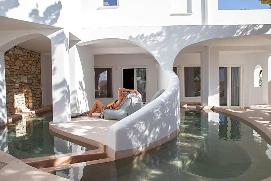 Aloni Hotel & Suites