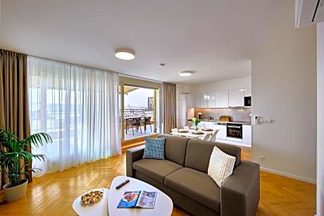 DownTown Suites Rubesova