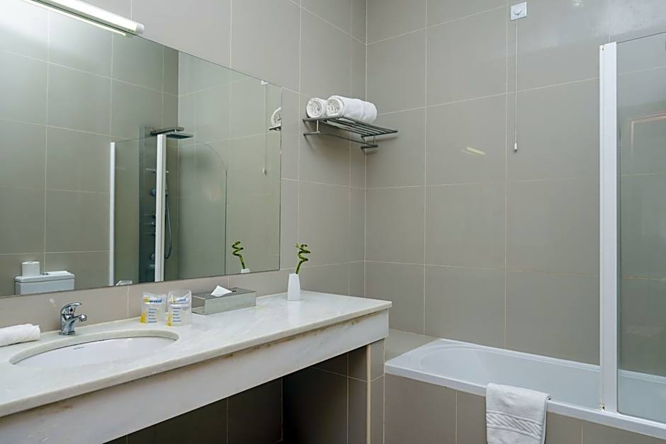 Montebelo Indy Maputo Congress Hotel