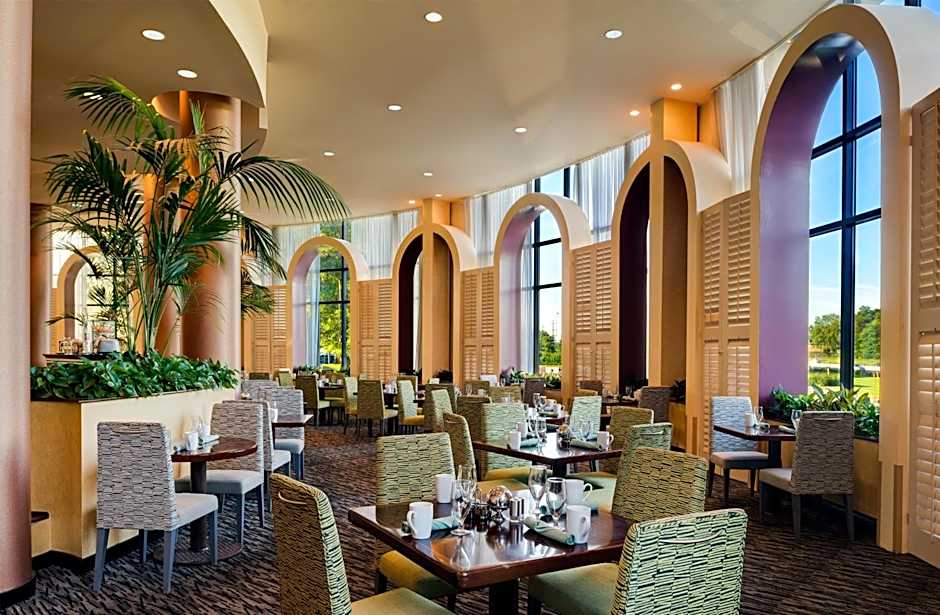 DoubleTree by Hilton Washington Dulles Airport