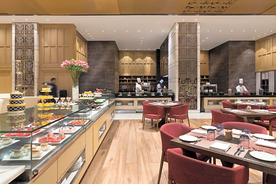 Crowne Plaza New Delhi Mayur Vihar Noida By IHG