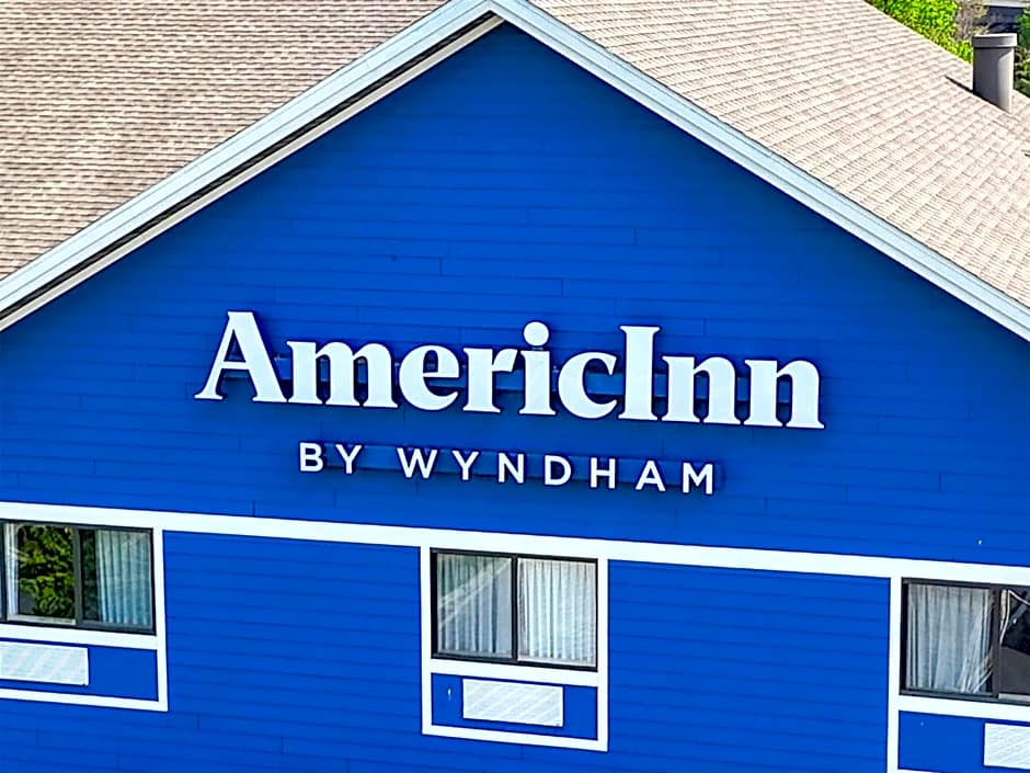AmericInn by Wyndham Green Bay East
