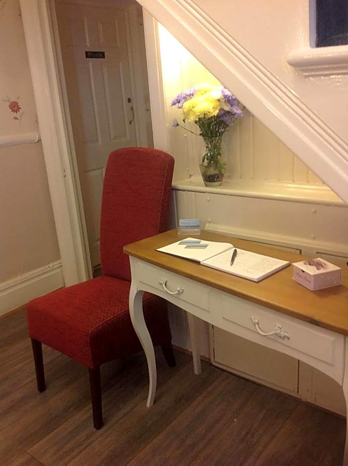 Cleasewood Guest House