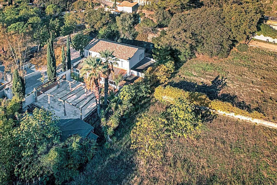 AUBERGE DES PINS