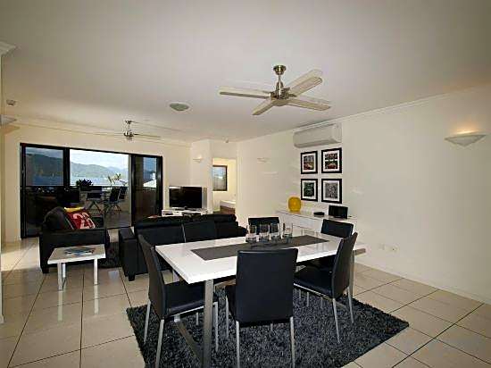 Jack & Newell Holiday Apartments