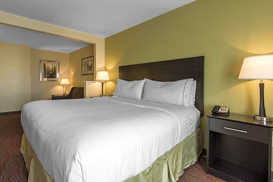 Holiday Inn Express Hotel & Suites Cullman By IHG