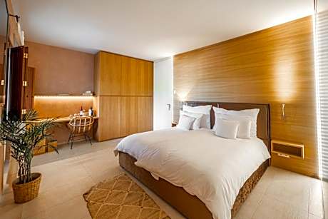 King Room with Pool View
