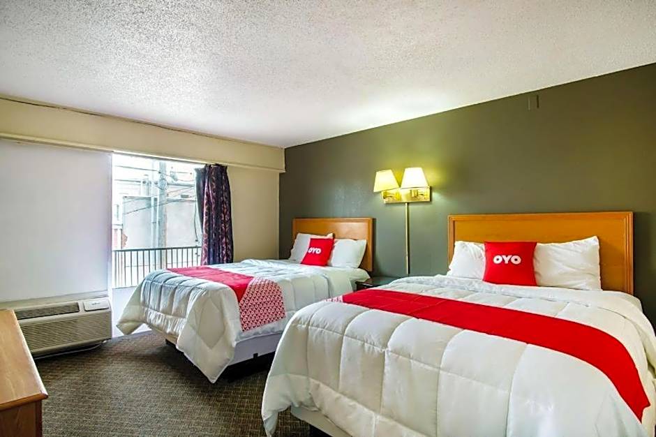 OYO Hotel Hutchinson West 4th Ave