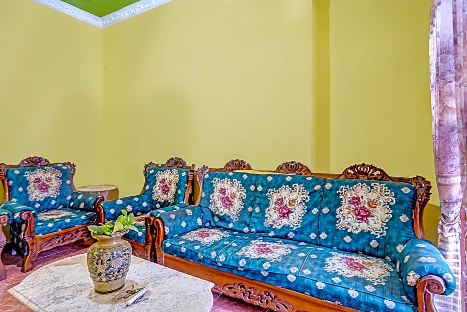 SPOT ON 91716 Kost Yy Syariah