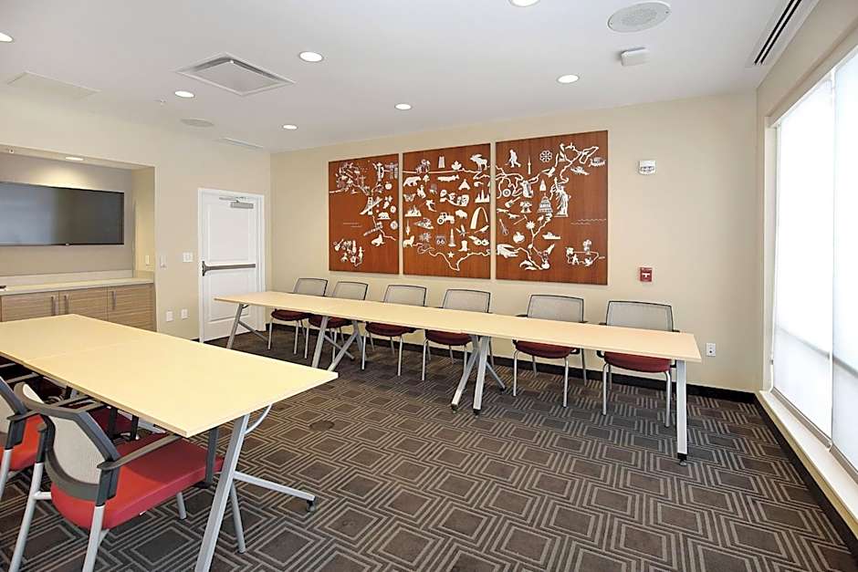 TownePlace Suites by Marriott Grove City Mercer/Outlets