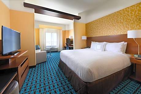 King Suite with Sofa Bed and Adapted Tub - Mobility and Hearing Accessible