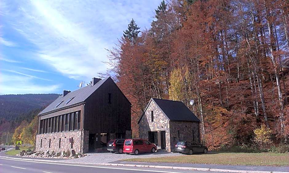 Krakonošova Dílna "WOODHAUS"