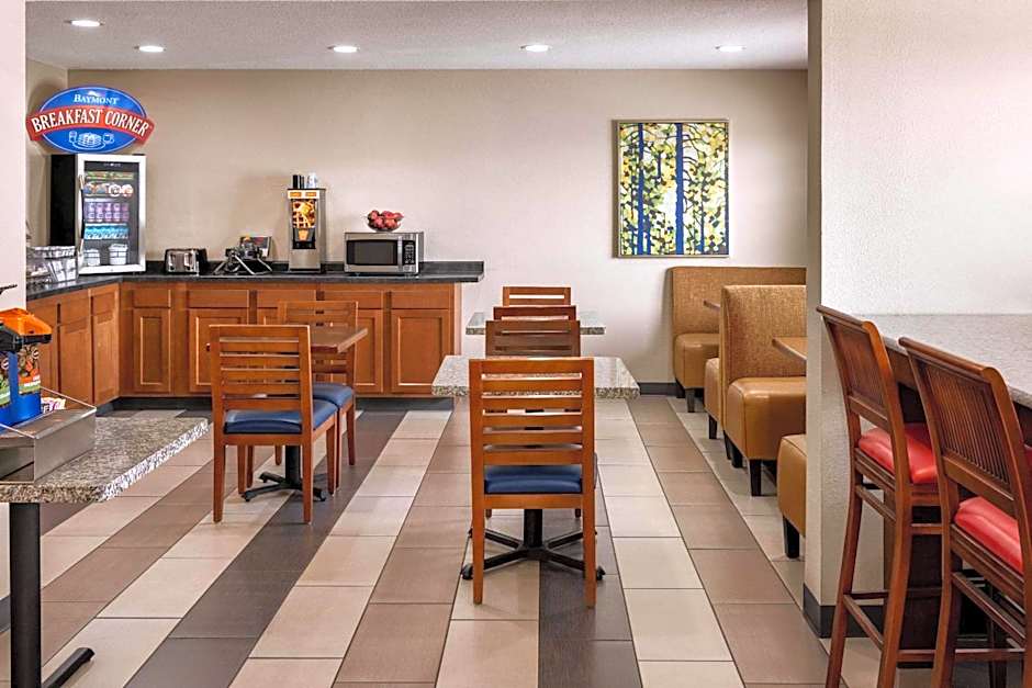 Baymont by Wyndham Cedar Rapids