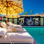 Fleur Noire Hotel
