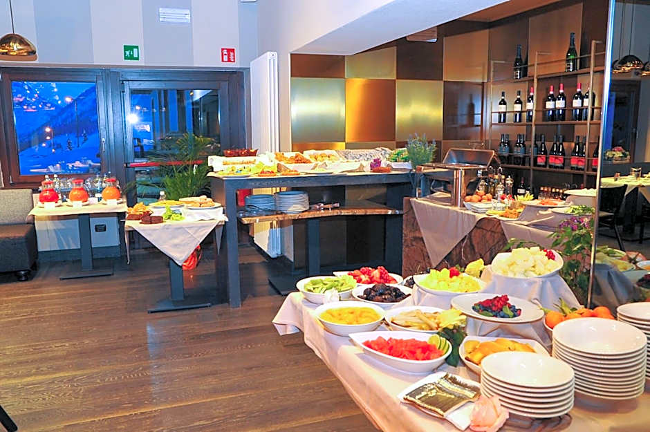 Alexander Charme Hotel