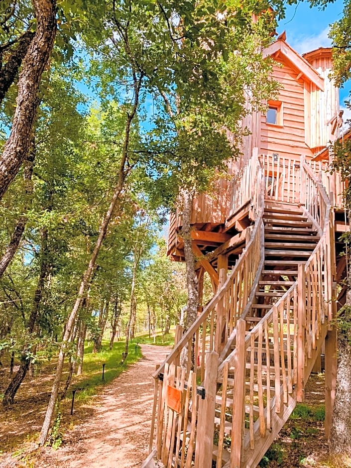 Cabane Château hôtel luxe avec spa privatif Aulteribe - Le Peydébé