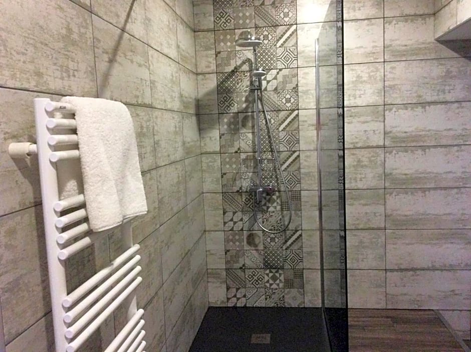 Number9 - now with air conditioned rooms