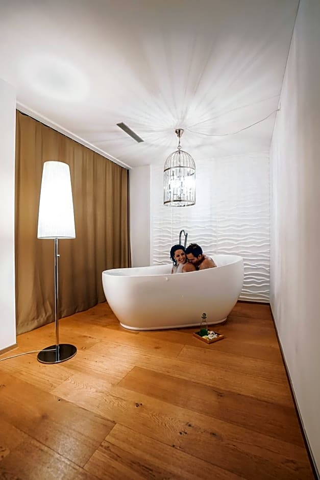 Hotel AVA