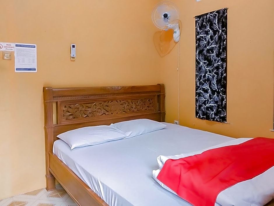 RedDoorz @ Rita Guesthouse Pangandaran