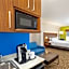 Holiday Inn Express Hotel & Suites Birmingham - Inverness 280 By IHG