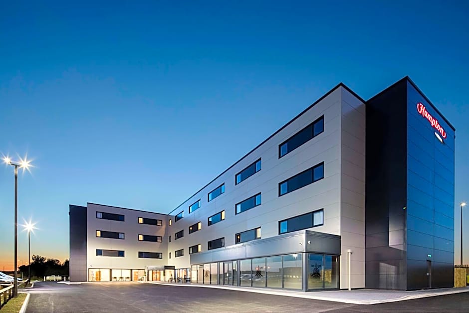 Hampton by Hilton Humberside Airport