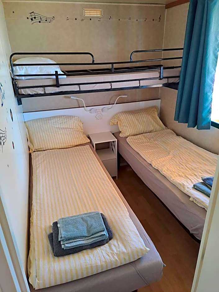 Mobilhome Pakoštane Sea and Sun