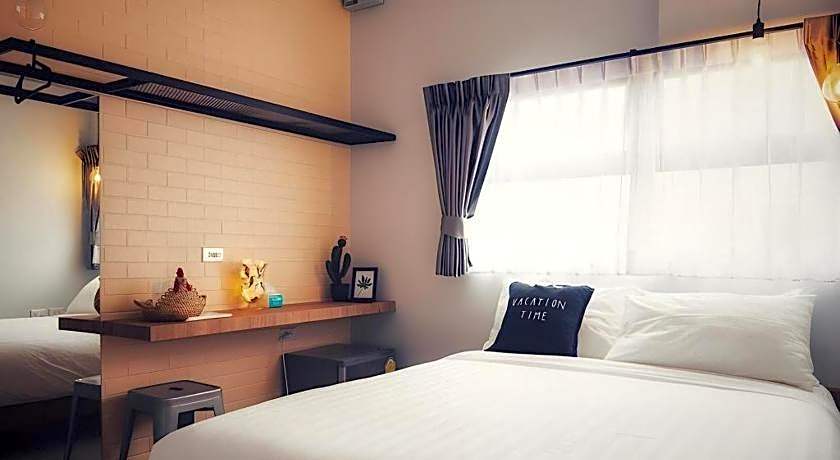 Journey Hostel Surat