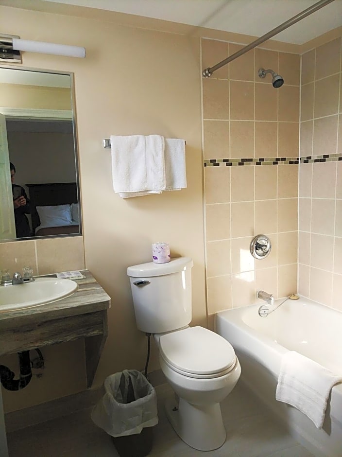 Joys Inn Niagara Falls