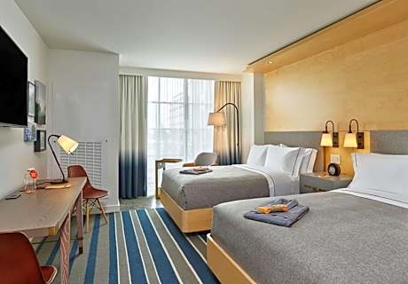 Premium Queen Room with Two Queen Beds and Bath Tub - City View/Disability Access