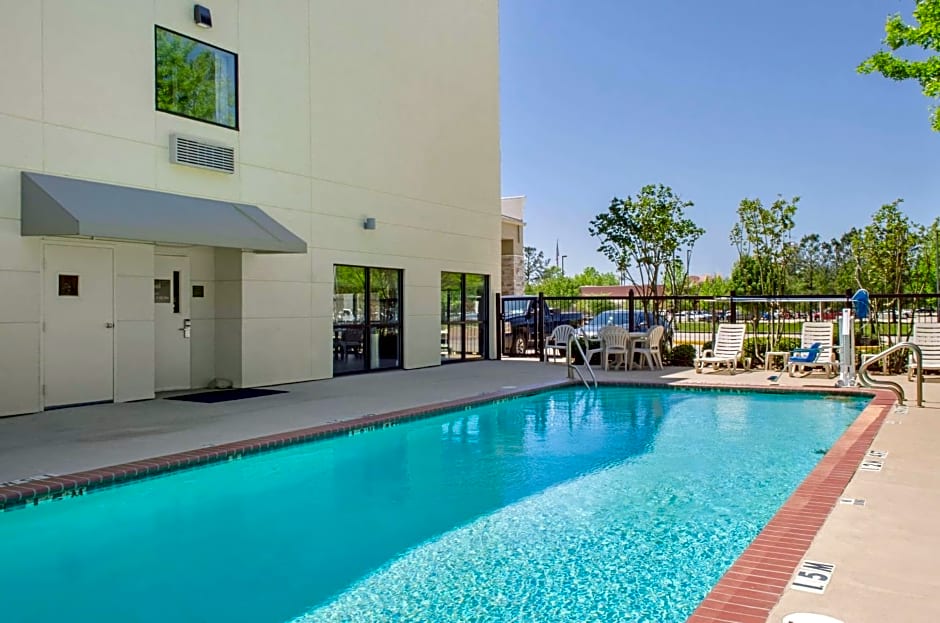 Comfort Inn & Suites Covington - Mandeville