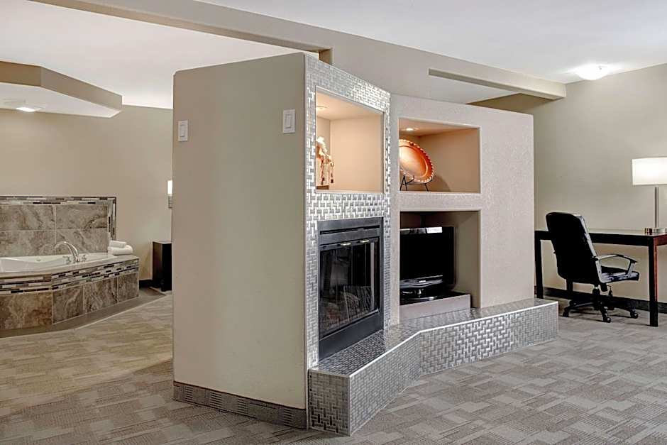 Days Inn by Wyndham Medicine Hat