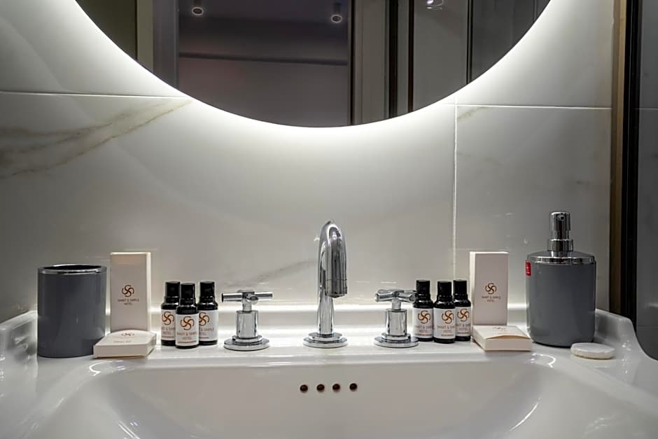 Smart and Simple Hotel Karakoy