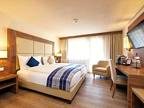 Twin Room with Matterhorn View