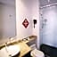 Hotel 104 Art Suites