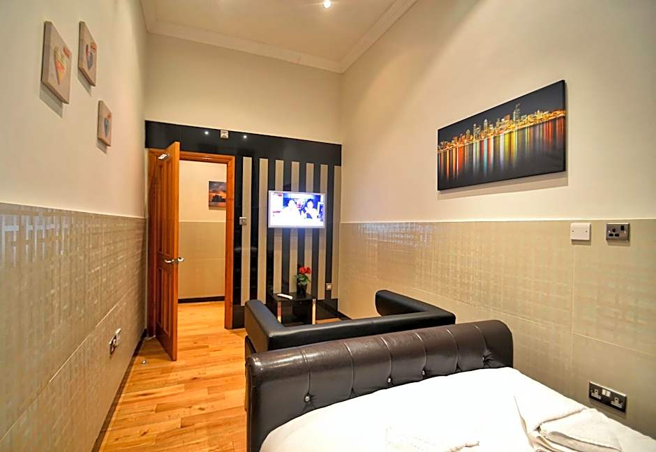 Hyde Park Apartments