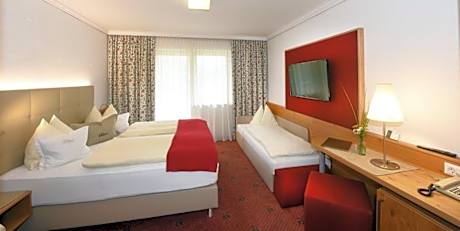 Twin Room with Balcony
