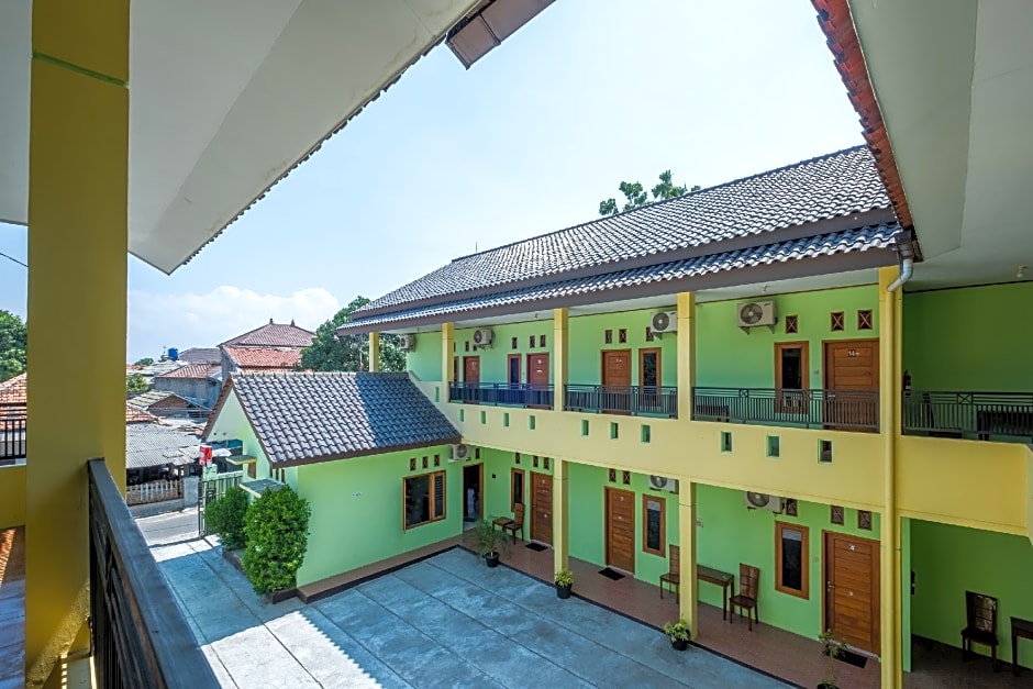 OYO 1399 Cemara Residence Syariah