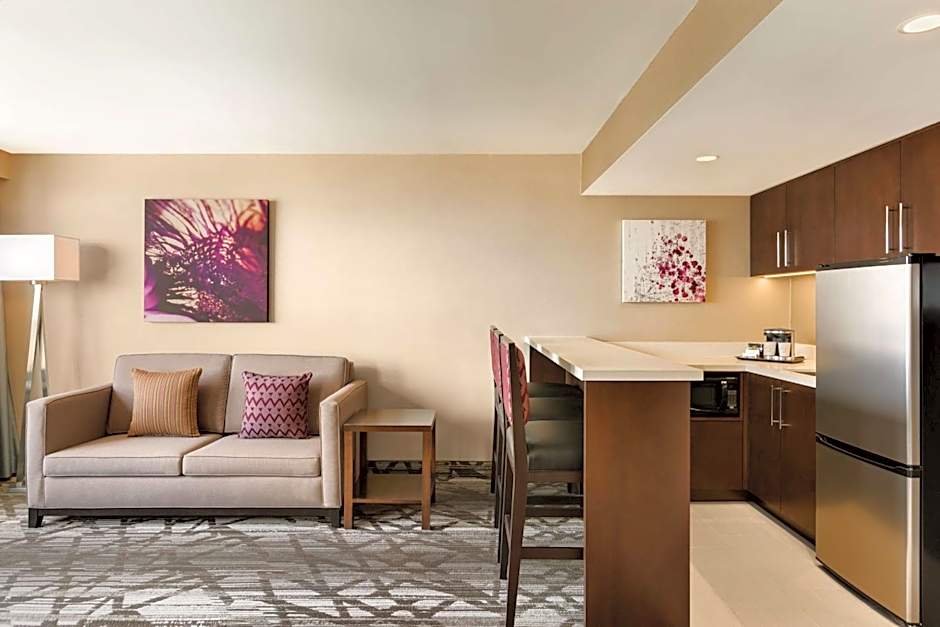 DoubleTree by Hilton Hotel Toronto Airport West