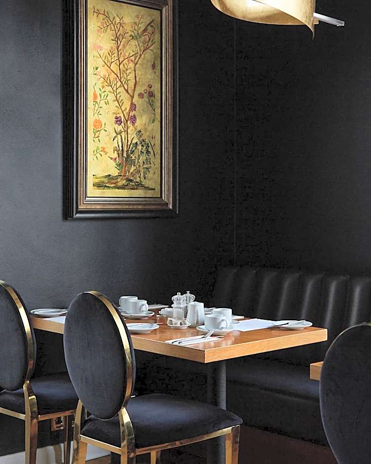 The Royal Adelaide Hotel