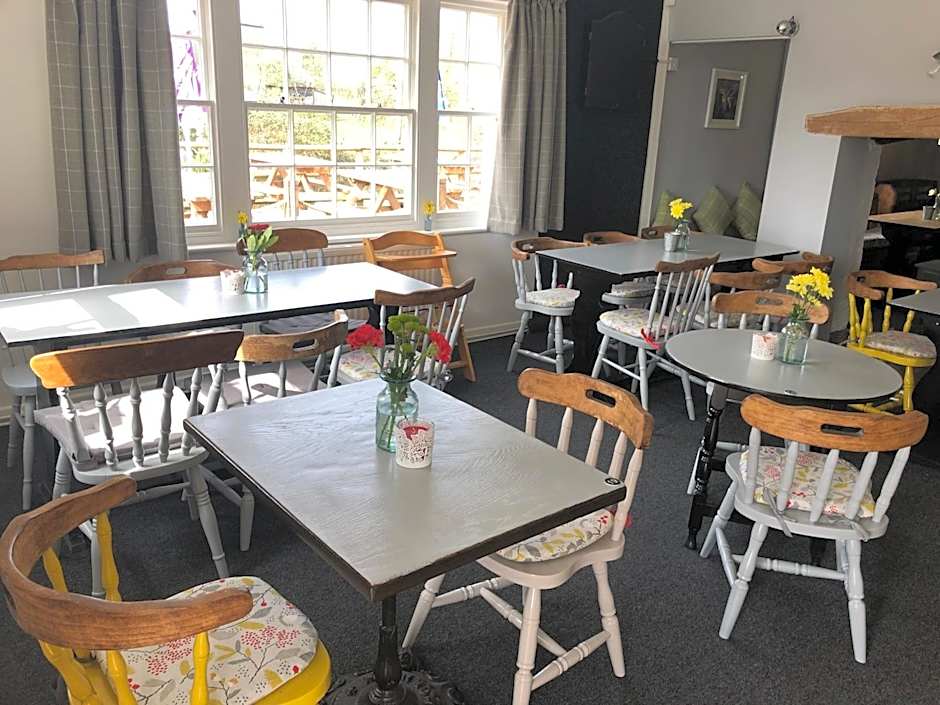 The Ship Inn - Self Catering Accommodation